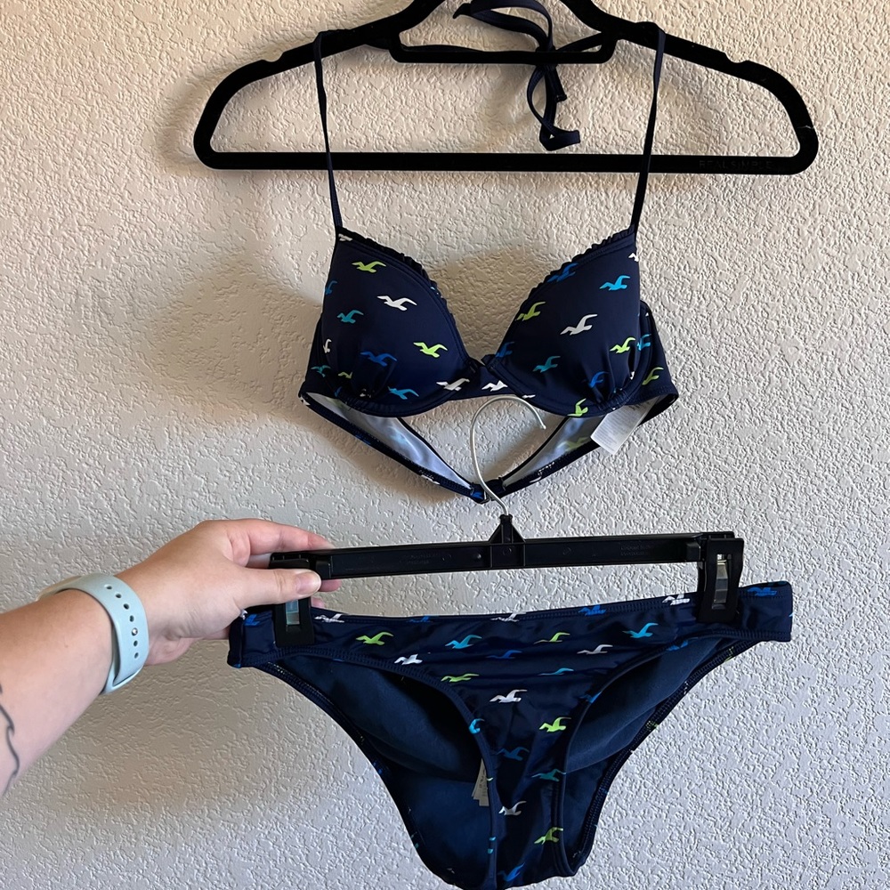 Hollister logo bikini
